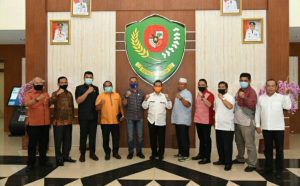 Bupati Tapsel Terima Kunjungan Anggota DPRD  Dapil Sumut VII