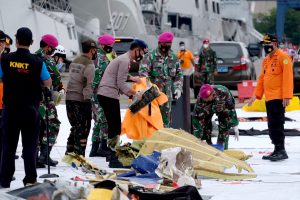 KNKT Duga Pesawat Sriwijaya Air Meledak Setelah Menabrak Air