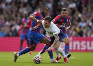 Crystal Palace Cukur 10 Pemain Tottenham Hotspur