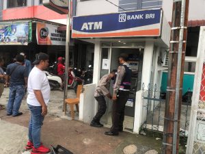 Sadis! Wanita Cantik di Pematangsiantar Ditikam OTK di ATM