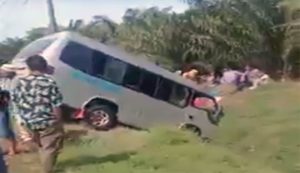 Bus Sartika Gilas Motor di Jalinsum Batubara, 3 Tewas