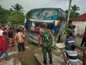 Bus Batang Pane Tabrak Seorang Ibu  Sedang Menyapu  di Padanglawas