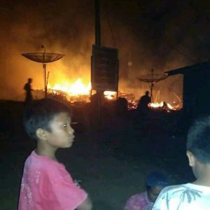 Kebakaran di Losung Batu, Tiga Rumah Warga Hangus