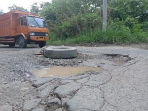 Jalan By Pass Padangsidimpuan  Rusak Parah, Pengendara Harus Hati-Hati