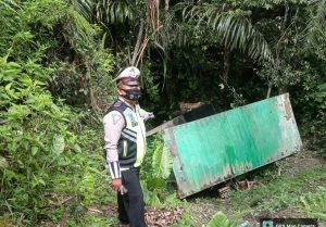 Truk Kontainer Terjun ke Jurang di Simalungun, Pengemudi Tewas