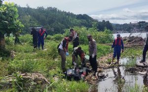 Geger! Mayat Wanita Barjaket Biru Ditemukan Mengapung di Danau Toba