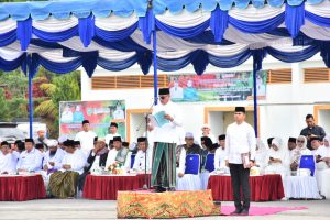 Ketua DPW PKB Sumut Pimpin Upacara Peringatan HSN 2022 di Halaman Masjid Agung Madina