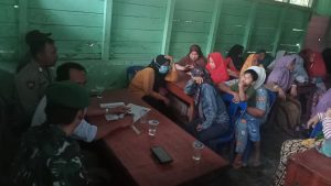 Emak-Emak Pengajian Seruduk Cafe, Diduga Jadi Sarang Maksiat