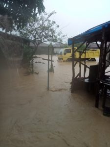 Proyek Rabat Beton Diduga Pemicu Banjir di Sitamiang Baru