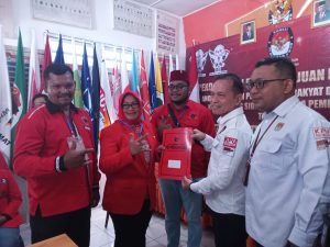 Partai PDI Perjuangan mendaftarkan Bacaleg Hari Ini Ke KPU Sidimpuan