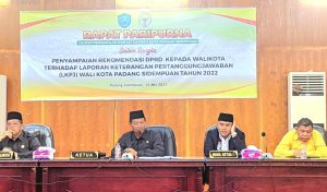 Rapat Paripurna Panas, DPRD Padangsidimpuan Setujui Permohonan Perpanjangan Waktu Kerja Pansus LKPJ Walikota 2022