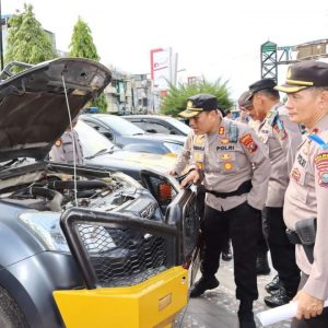 Operasi Patuh Toba 2023, Kapolres Padangsidimpuan Cek Kendaraan Dinas, Periksa Mesin Hingga Kelengkapan Surat