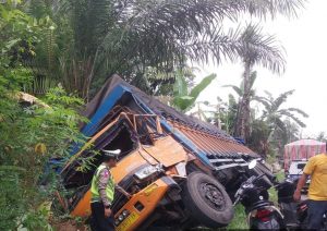 Laka Lantas di Jalinsum Batang Toru Tapsel, Sopir Truk Selamat