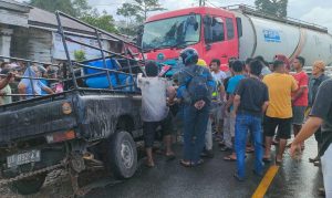 Kecelakaan di Jalinsum Kelurahan Palopat Maria, Sopir Pick Up Terjepit