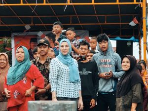 Rusydi Nasution dan Keluarga Rayakan Kemerdekaan 17 Agustusan 2023 Bersama Warga di Kampung Losung