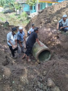 Terkait Normalisasi Parit, Staf Khusus Bupati Madina Apresiasi Kolaborasi Pemdes Tabuyung dan Perusahaan