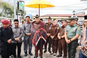 Forkopimda Ulosi Kajati Sumut Saat Kunker di Sidimpuan