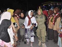 Ratusan Warga Sambut Kepulangan Jemaah Haji Madina