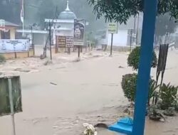 Breaking News! Hujan Deras, Muarasoma Madina Banjir