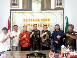 Sinergitas dan Keterbukaan Informasi Menjadi Fokus Diskusi Kajari Tapsel dan  JMSI Tabagsel