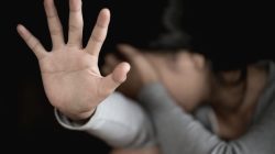 Curi Kesempatan saat Ayah Mabuk, Pria Ini Cabuli Anak Teman