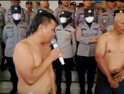 Dukung Warga Angkola Timur dan Sipirok yang Unjuk Rasa, Dua Orang Anggota DPRD Tapsel Buka Baju